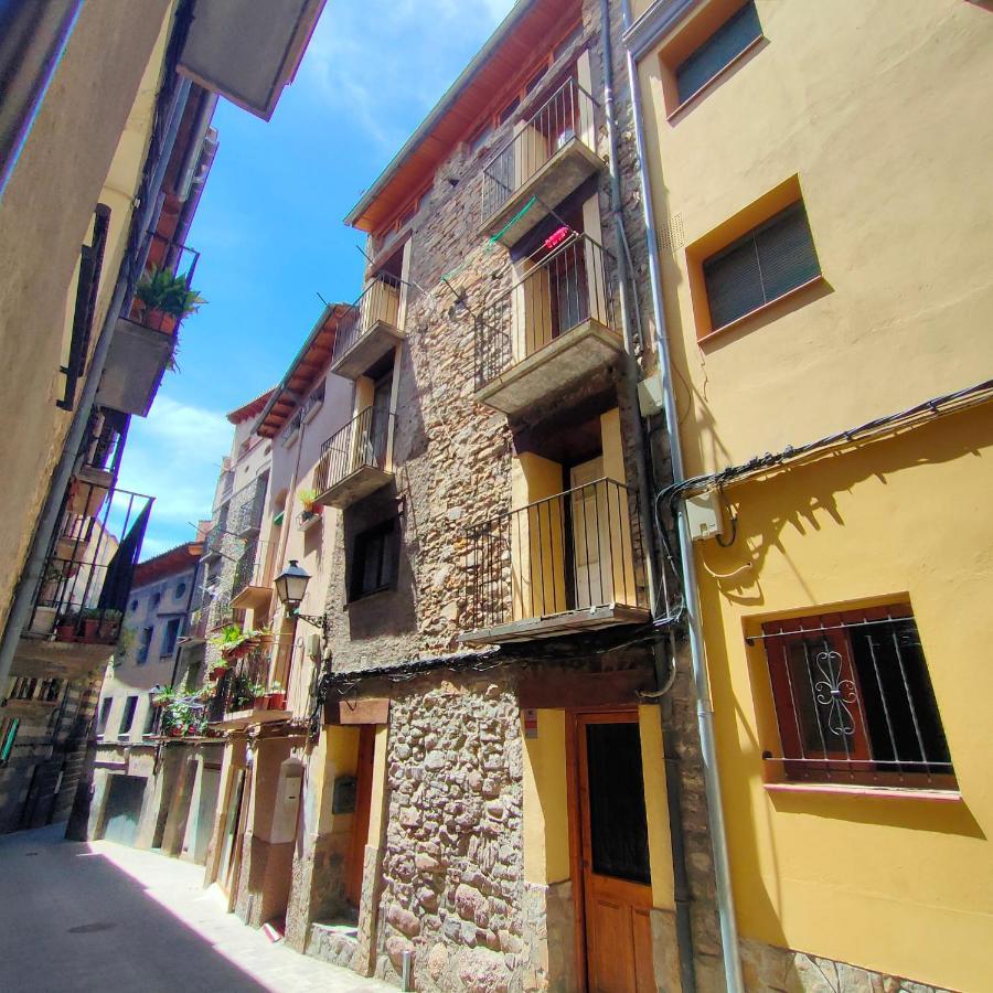 Casa Rural Cal Rocco Porta Del Pirineu La La Pobla de Segur Exterior photo